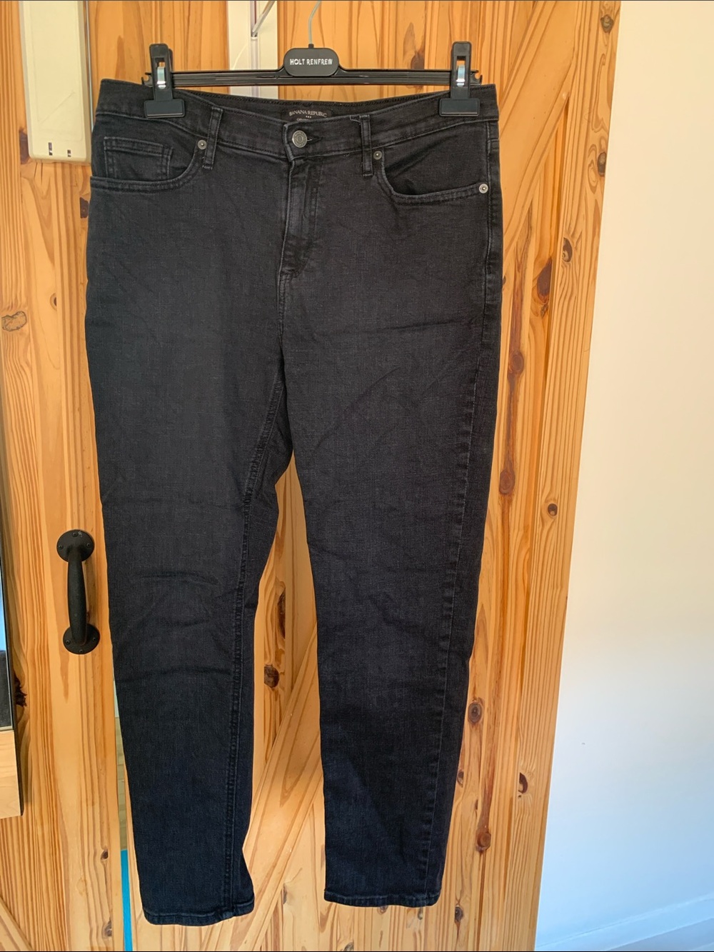 Banana Republic Women’s “girlfriend” Jeans in Black